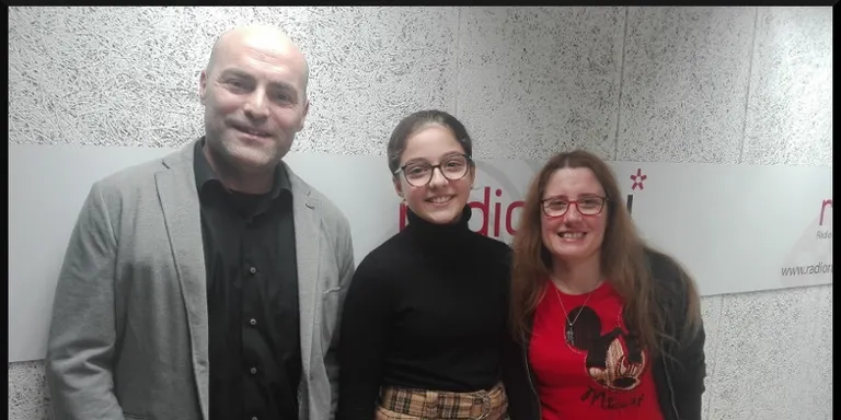 IVETTE ESTAIRE canta i IGNASI SOLER ensenya al Taller Escènic Núria Garriga