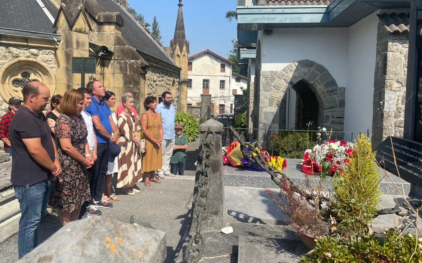 EL AYUNTAMIENTO DE IRUN CONMEMORA EL 89 ANIVERSARIO DEL FUSILAMIENTO EN PIKOKETA CON UN HOMENAJE PÚBLICO