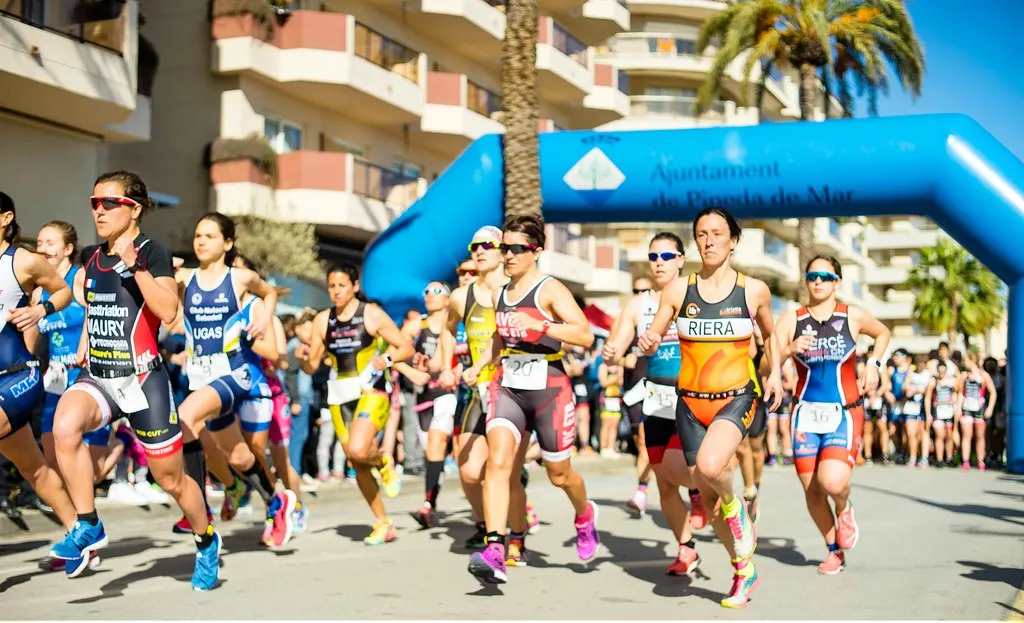 Arriba la TriRelay Duatló de Pineda en una prova espectacular i vibrant