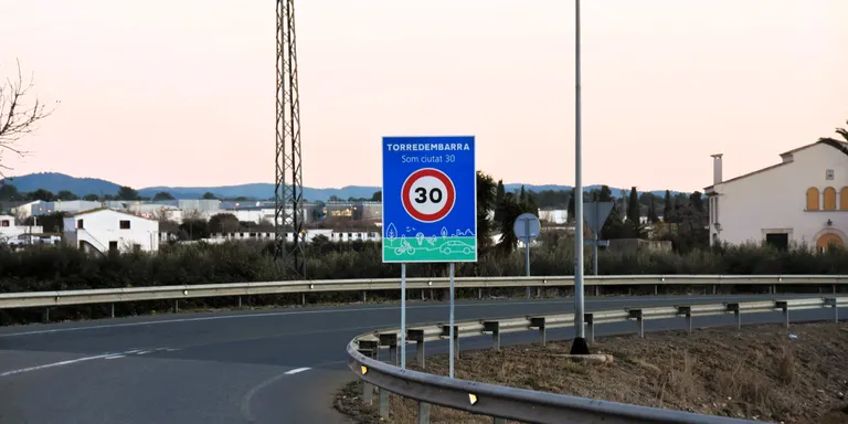 Liciten les obres del carril bici entre el passeig Miramar i la T-214