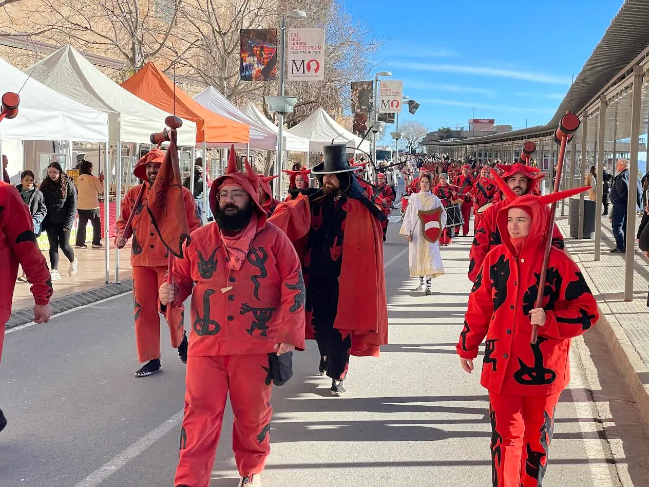 El Ball de Diables participa als actes del Mil·lenari de Montserrat