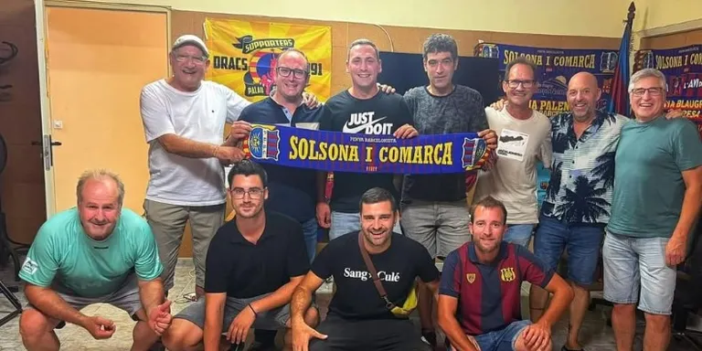 Jordi Sendarrubias passa el relleu de la Penya Barcelonista de Solsona i Comarca a Gerard Vilanova
