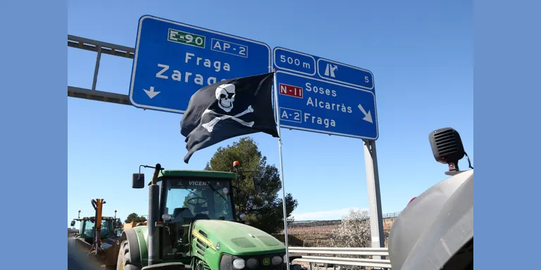 Unió de Pagesos calcula en 1.200 els tractors mobilitzats contra la competència "deslleial" forània