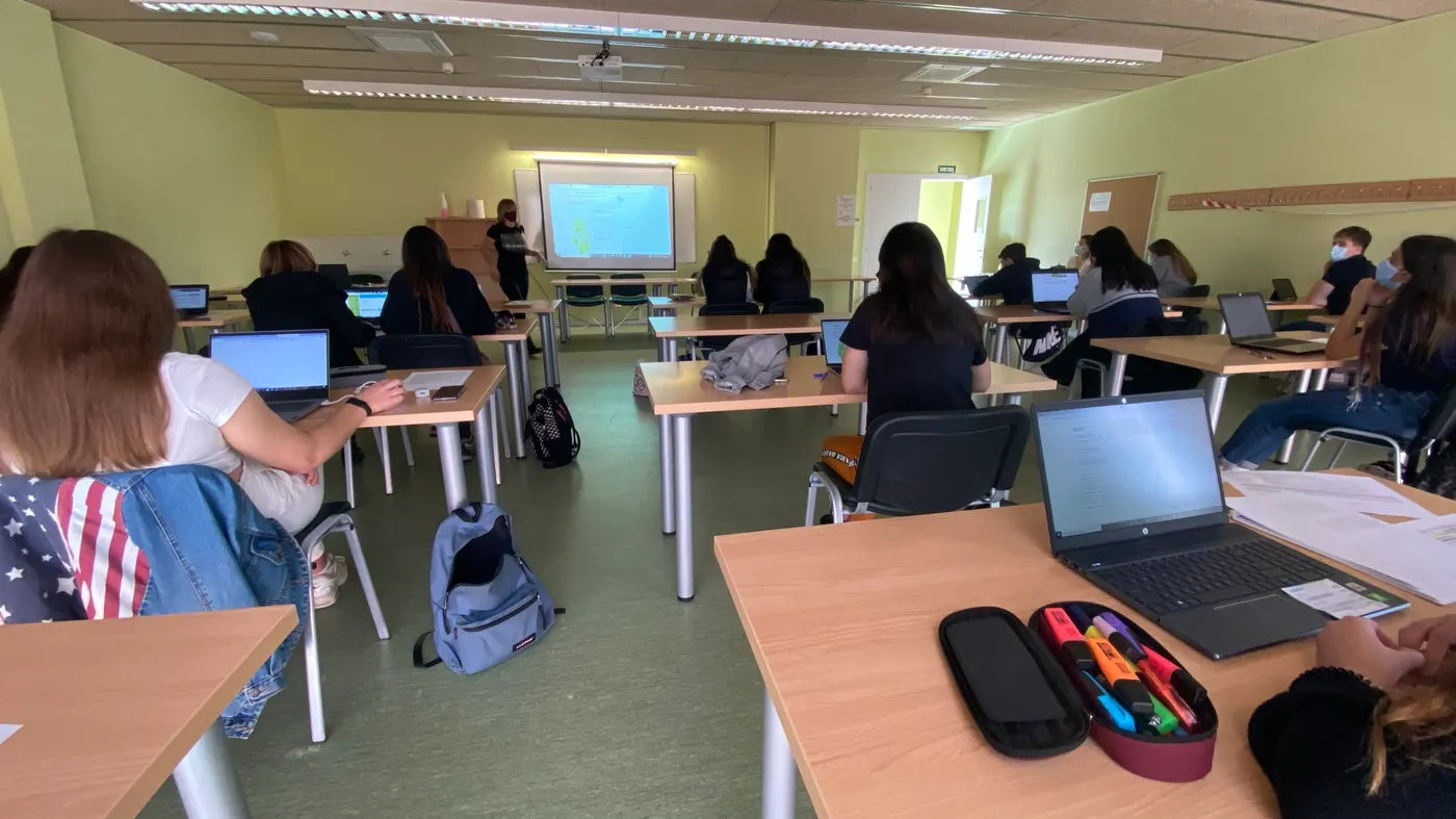 22 alumnes de formació professional de l’Escola Pia de Caldes participen en les 2es jornades d’orientació laboral impulsades per l’Ajuntament