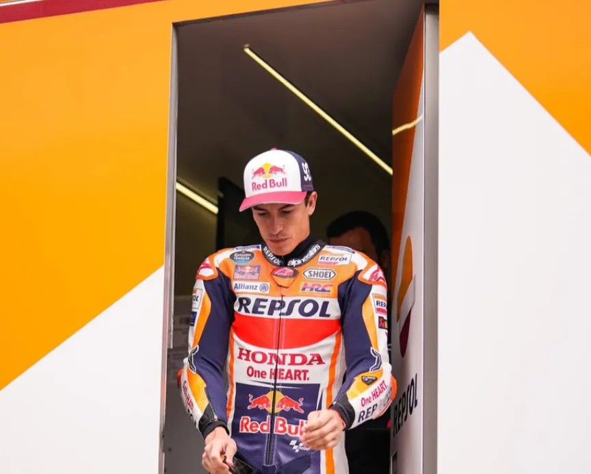 Marc Màrquez torna a caure i es queda sense Gran Premi