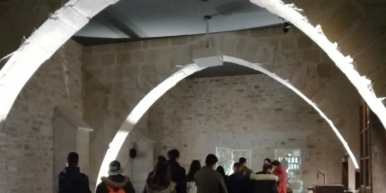 Més de 250 alumnes urgellencs visiten el Monestir Cistercenc de Vallbona de les Monges