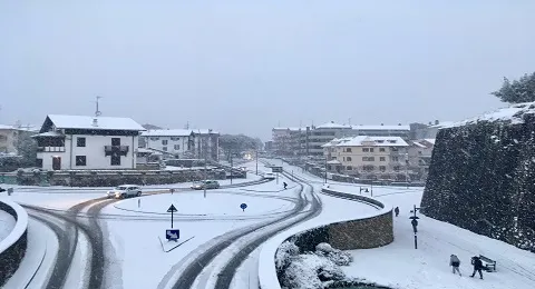 SIN INCIDENCIAS GRAVES POR LA NIEVE HASTA EL MOMENTO EN HONDARRIBIA