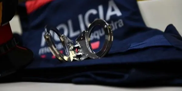 Detingudes cinc persones a Constantí per tràfic de drogues en un "complex operatiu", en què han intervingut helicòpter i drons
