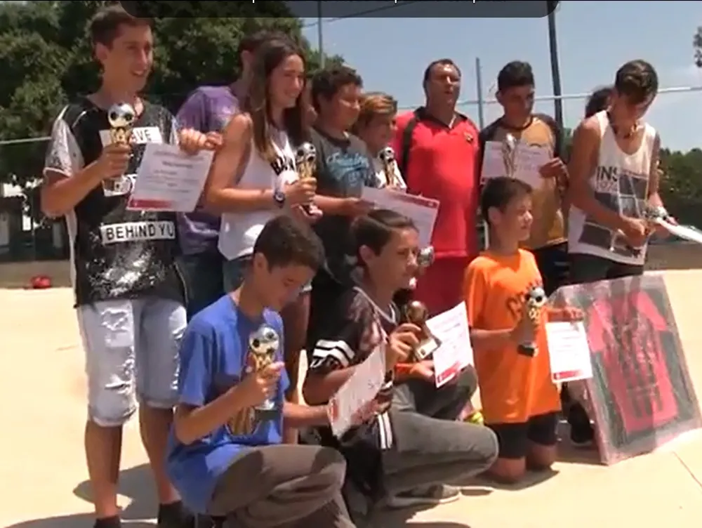Els jugadors i jugadores del Club Escola de Futbol Can Mir que han estat premiats aquest dissabte