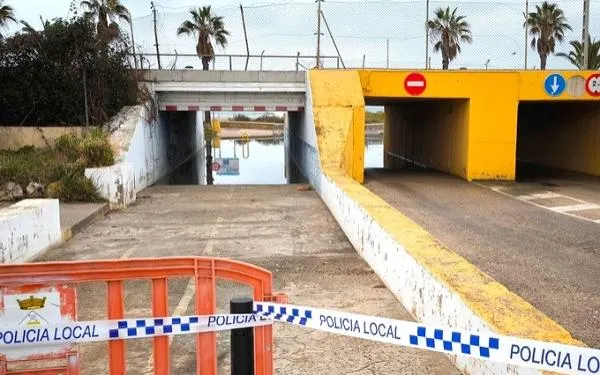 Veïns de la urbanització de la Barquera, a Roda de Berà, reclamen solucions per les inundacions que pateixen quan plou