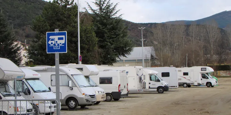 Prop de 2.500 autocaravanes s'aturen a la Seu d'Urgell durant el 2015
