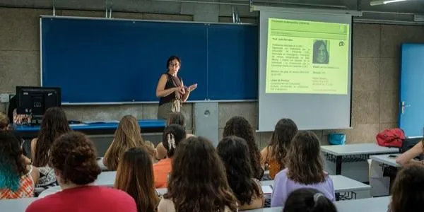 La URV contractarà 75 docents a temps complet per reduir la temporalitat de la plantilla en 3 anys