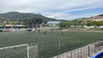 La UE Valls ensopega amb el descendit Vista Alegre (2-1)