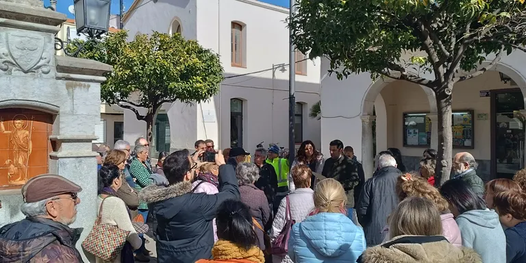 Pineda s'afegeix als 5 minuts d'aturada per la pau a Ucraïna