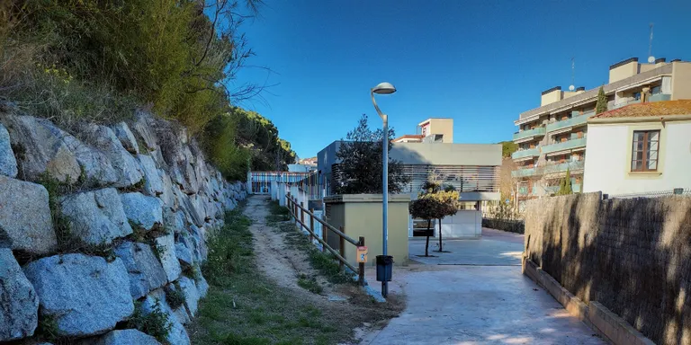 S'adequa l'entorn de l'escola bressol d'Els Colors