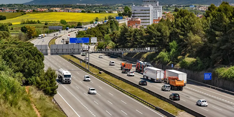 L'Associació per a la Promoció del Transport Públic demana que es posi un peatge tou a l’AP7
