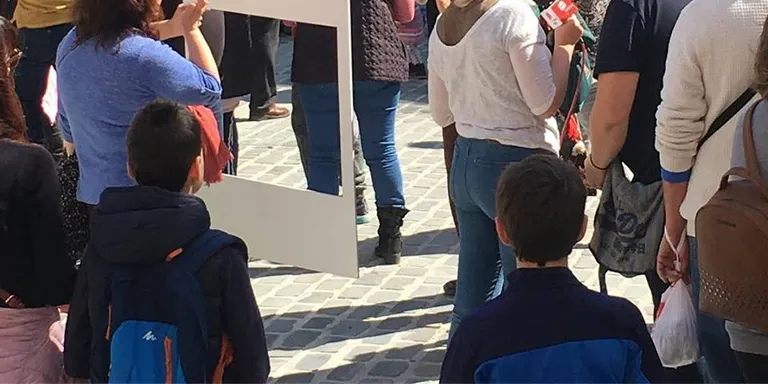 20,000 visitants han passejat pels carrers de Caldes aquest cap de setmana en la 11a edició del Mercat de l'Olla i la Caldera, una edició que ha aconseguit un any més convertir-se en tota una atracció turística del territori