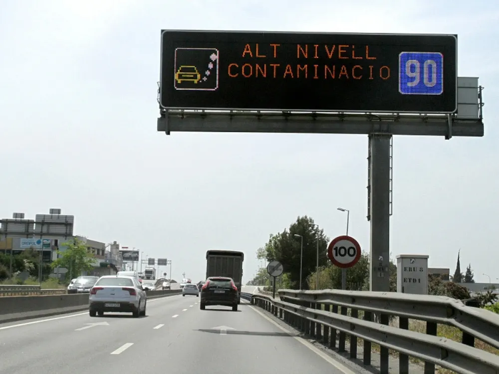 Activat l’avís preventiu per contaminació atmosfèrica