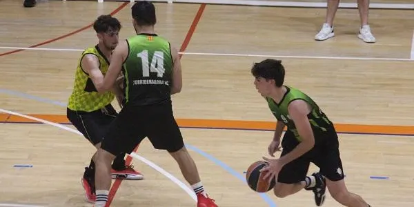 El Torredembarra BC pateix, però remunta i guanya al Bàsquet Teresianes ‘B’ Sub25