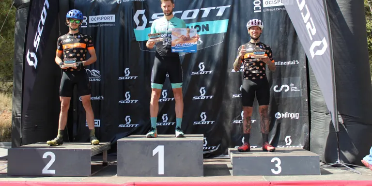 Arnau Masip i Borja Soto aconsegueixen el segon i tercer lloc a la Scott Marathon de Gavà