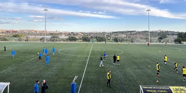 Empat vibrant en el gran derbi del Baix Gaià (2-2)