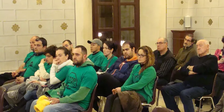 Aturats dos desnonaments previstos a la Seu