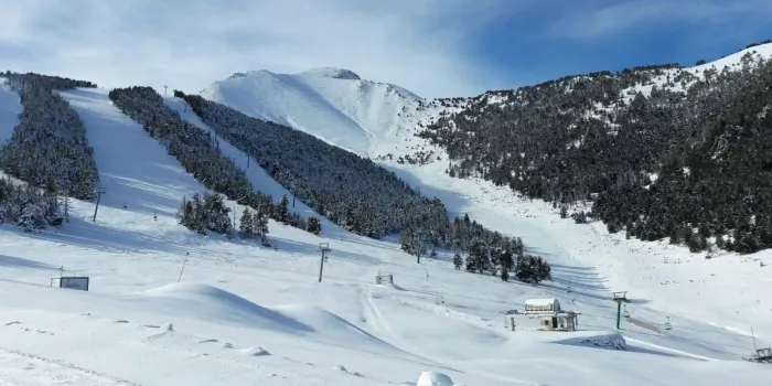 Arriba la primera sortida a esquiar a Spot Ski aquest cap de setmana