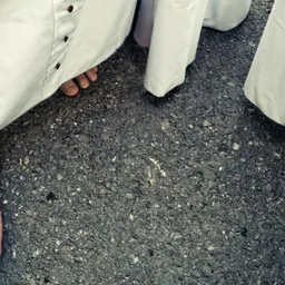 El podólogo Pepe García Ramírez ofrece en COPE Utrera consejos de cara a Semana Santa - episode art