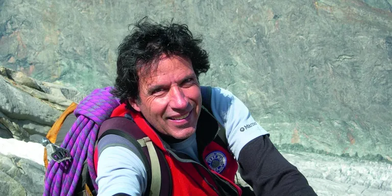 L’alpinista Òscar Cadiach protagonitzarà les Aules de la Gent Gran d’aquest dimecres al Sindicat