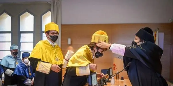 L’especialista en nutrició i epidemiologia, Pilar Galán, ha estat investida doctora honoris causa de la URV