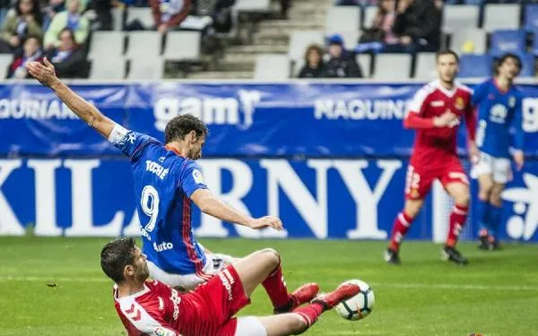 Nano Rivas podrà comptar amb César Arzo per jugar contra el Numancia aquest dissabte
