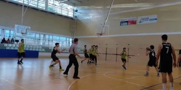 El Torredembarra BC s’imposa en el segon derbi contra el Sub21 del BBG (60-61)