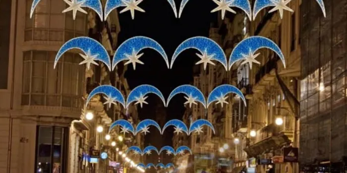 Els estels i les llunes blaves il·luminaran el Nadal a Arenys de Mar