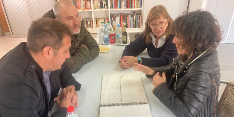 L’equip de govern es compromet amb els veïns de la Llosa a prioritzar la remodelació del carrer Orquídies