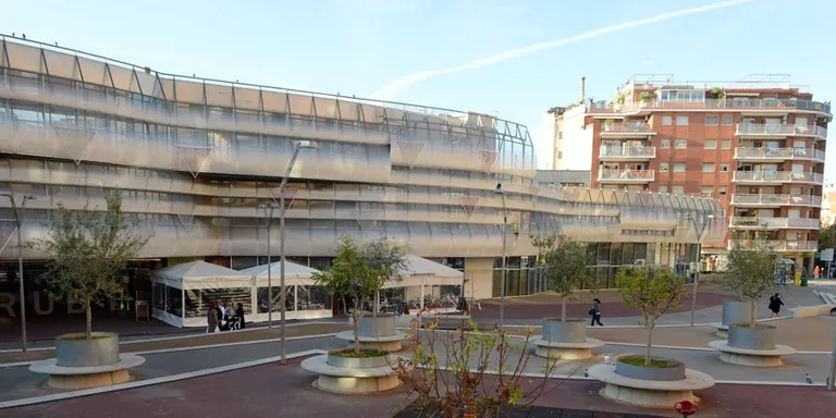 L'Ajuntament ha començat el procés per sumar un gran operador al Mercat