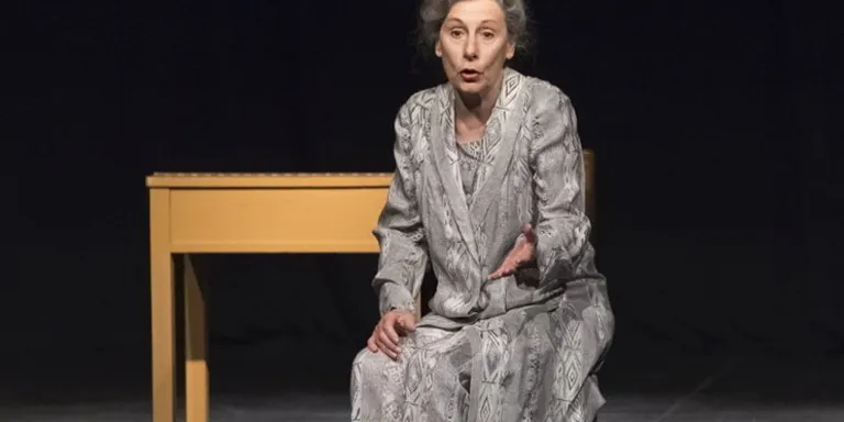 Diumenge hi ha teatre de Sant Josep al Centre. Carme Sansa interpreta l'activista Isabel 5 hores