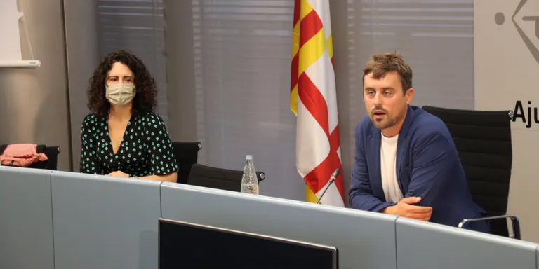 L'Ajuntament de Barcelona es personarà en el cas per les agressions a dues parelles homosexuals al Somorrostro