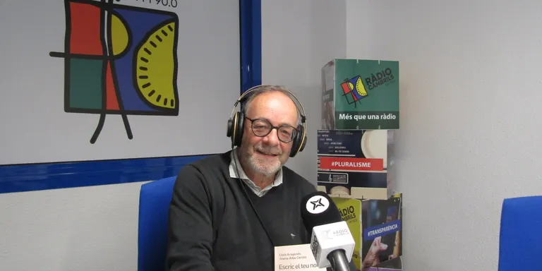 Lluís Aragonès: “El llibre ‘Escric el teu nom’ vol vincular l’amor i les llibertats individuals i col·lectives”