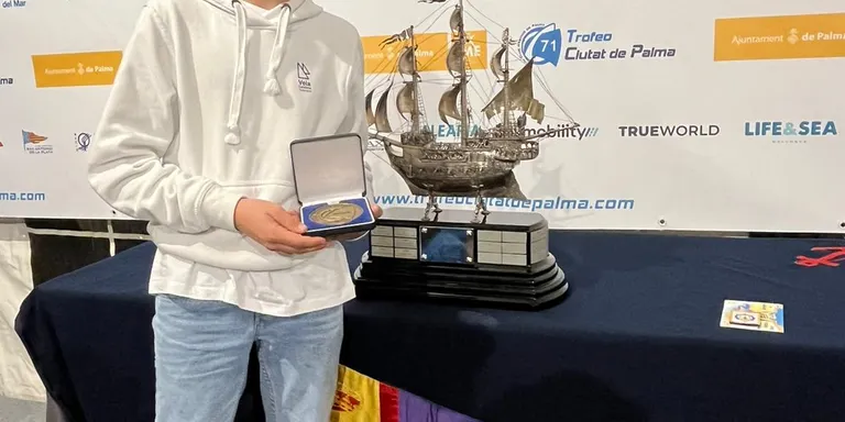 Joan Domingo, del Club Nàutic Cambrils, tercer classificat al Trofeu Ciutat de Palma