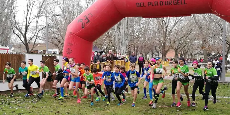 Uns 240 participants, al Cros Escolar d'Agramunt