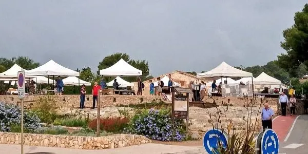 Bones sensacions en una nova edició de la Mostra d'Art al carrer d'Altafulla