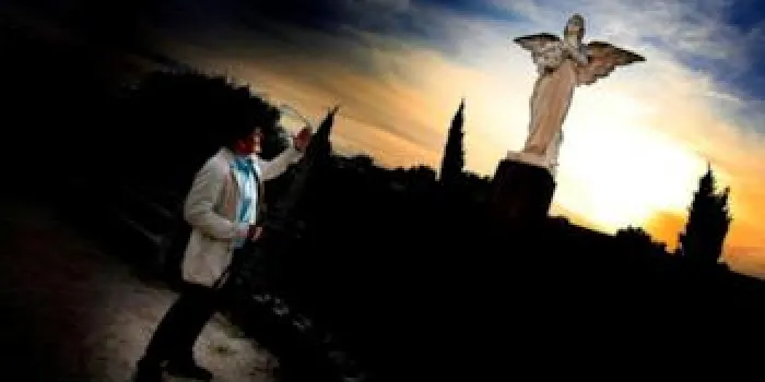 Tornen les visites nocturnes al cementiri d’Arenys. Seran el proper divendres i hi haurà dues sessions