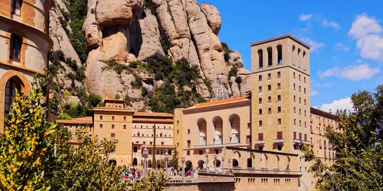Comença la Romeria de Pineda a Montserrat