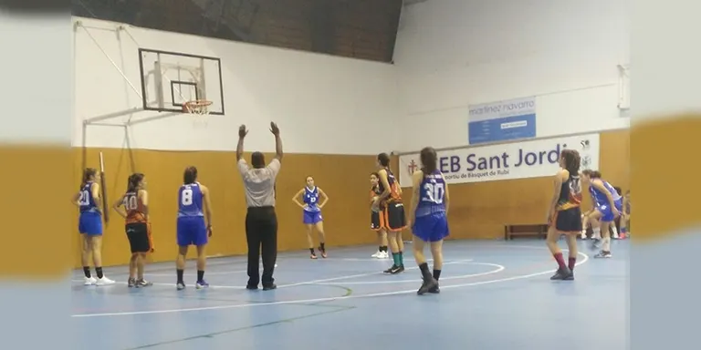 Fer-se forts a casa