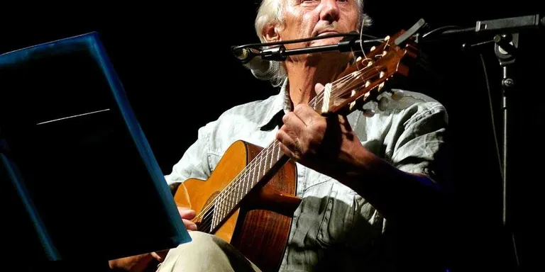 La Festa del Bandoler premia amb el pedrenyal d'honor al cantant i folklorista Jaume Arnella