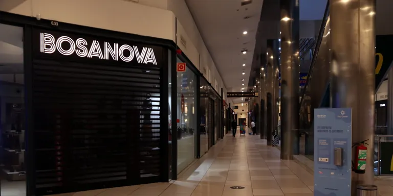La Cambra insta l'Estat a retirar el decret estatal de rebaixa de lloguers comercials perquè prevalgui la norma catalana
