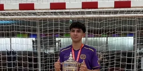 El jugador de futbol sala calderí Akim Ràfols, campió d’Espanya sub-19 amb l’Industrias Santa Coloma
