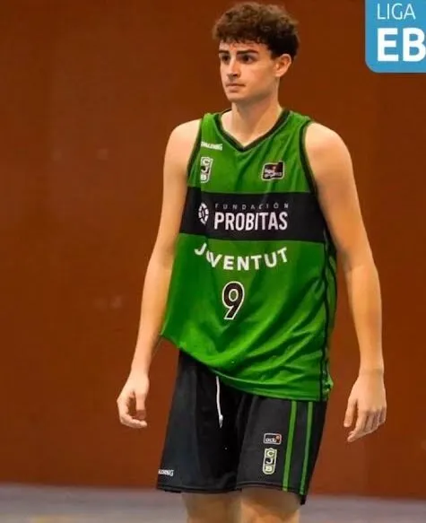 El CB Valls incorpora l’aler-pivot Arnau Rosa