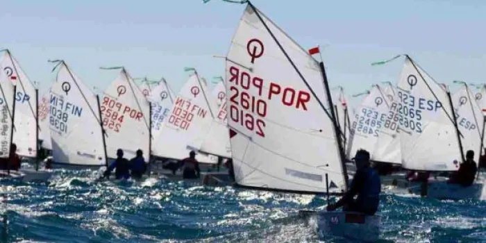 Bon paper dels regatistes d'Optimist a la regata d'El Masnou