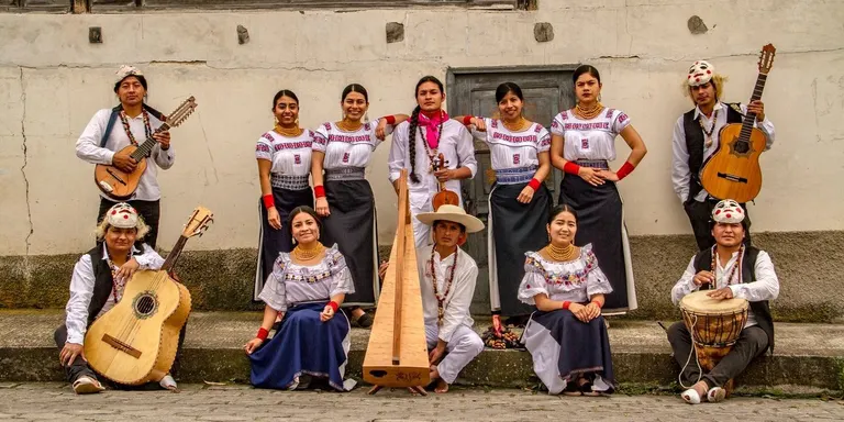 DEMÉSENLLÀ 784: Humazapas